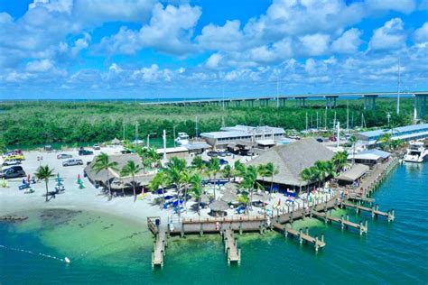 Gilbert resort - Gilbert's Resort is located at 107900 Overseas Highway, 7.2 miles from the centre of Key Largo. Curry Hammock Botanical State Park is the closest landmark to Gilbert's Resort. When is check-in time and check-out time at Gilbert's Resort?